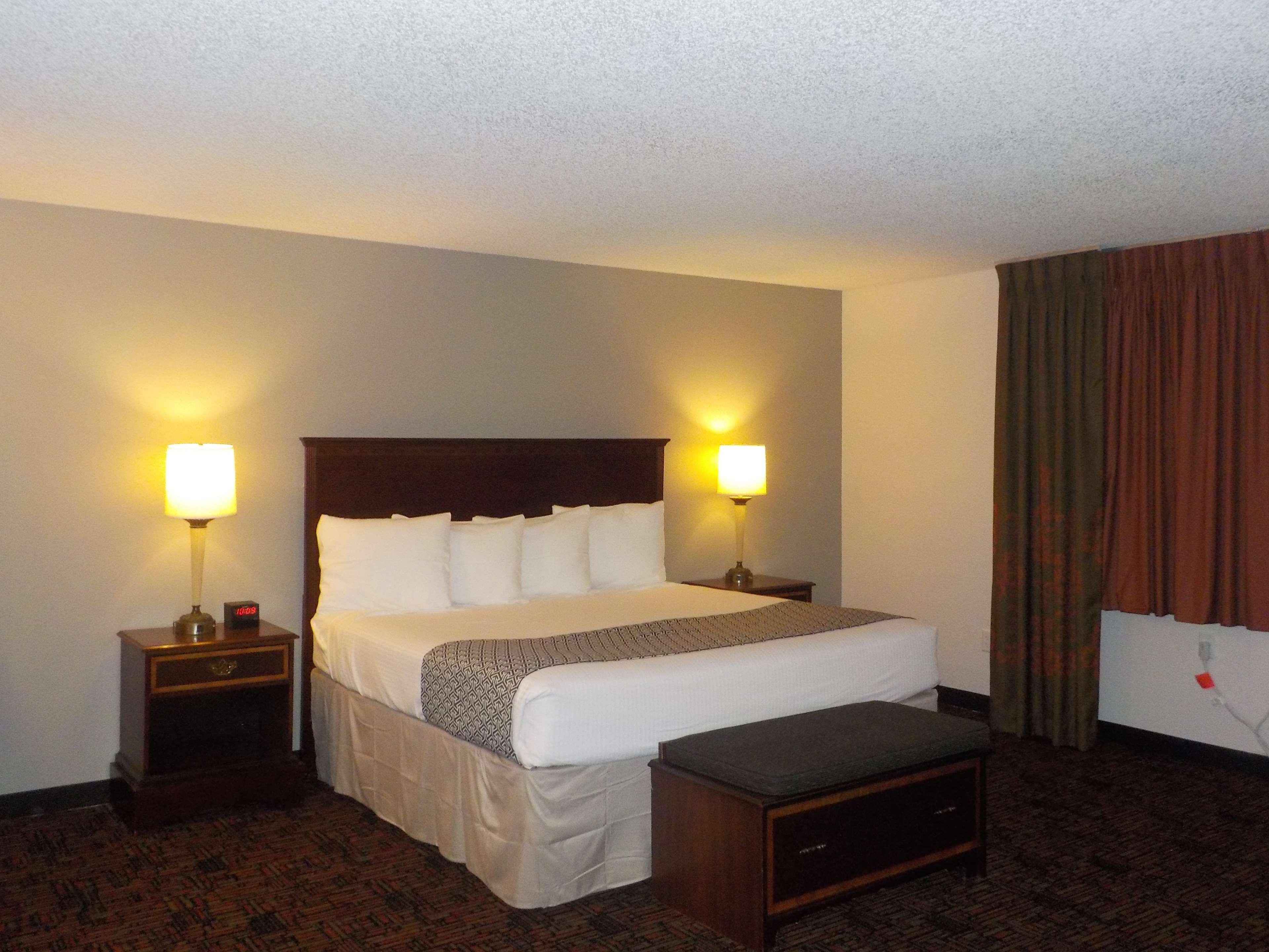 Surestay By Western 3*